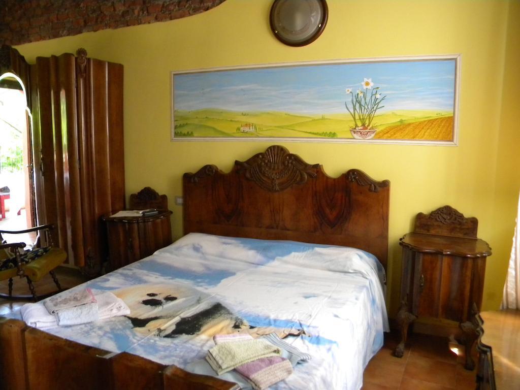 Hotel Le Petit Fleur Bareggio Zimmer foto