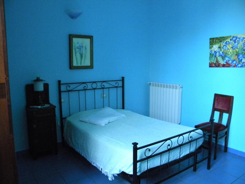 Hotel Le Petit Fleur Bareggio Zimmer foto